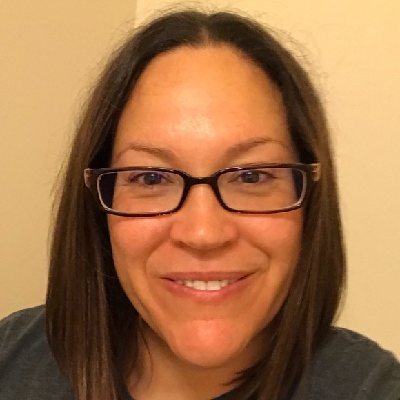 Meet your Posher, Cynthia - Picture 1 of 1